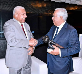 Prime Minister Bainimarama meets with his Portuguese Counterpart