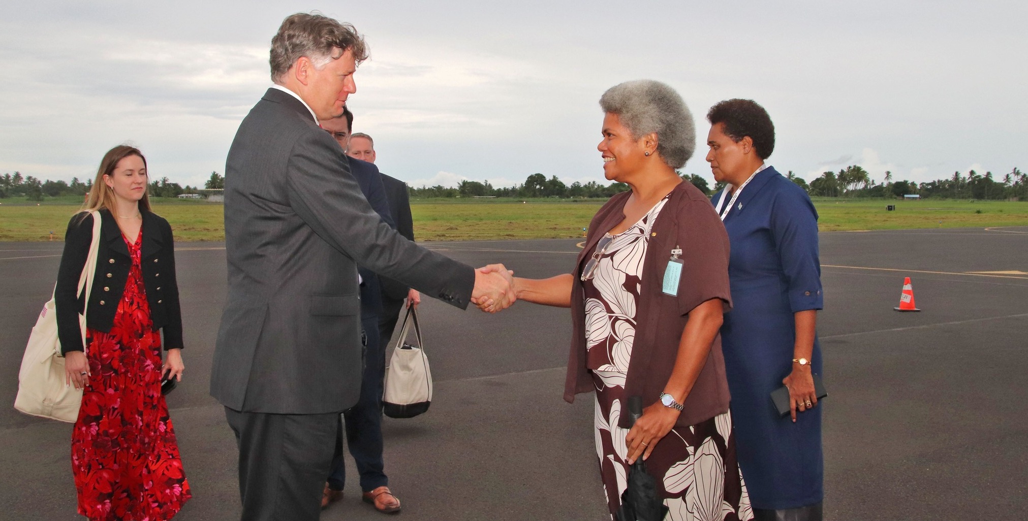 Hon. Qereqeretabua Bids Farewell to U.S Deputy Secretary of State